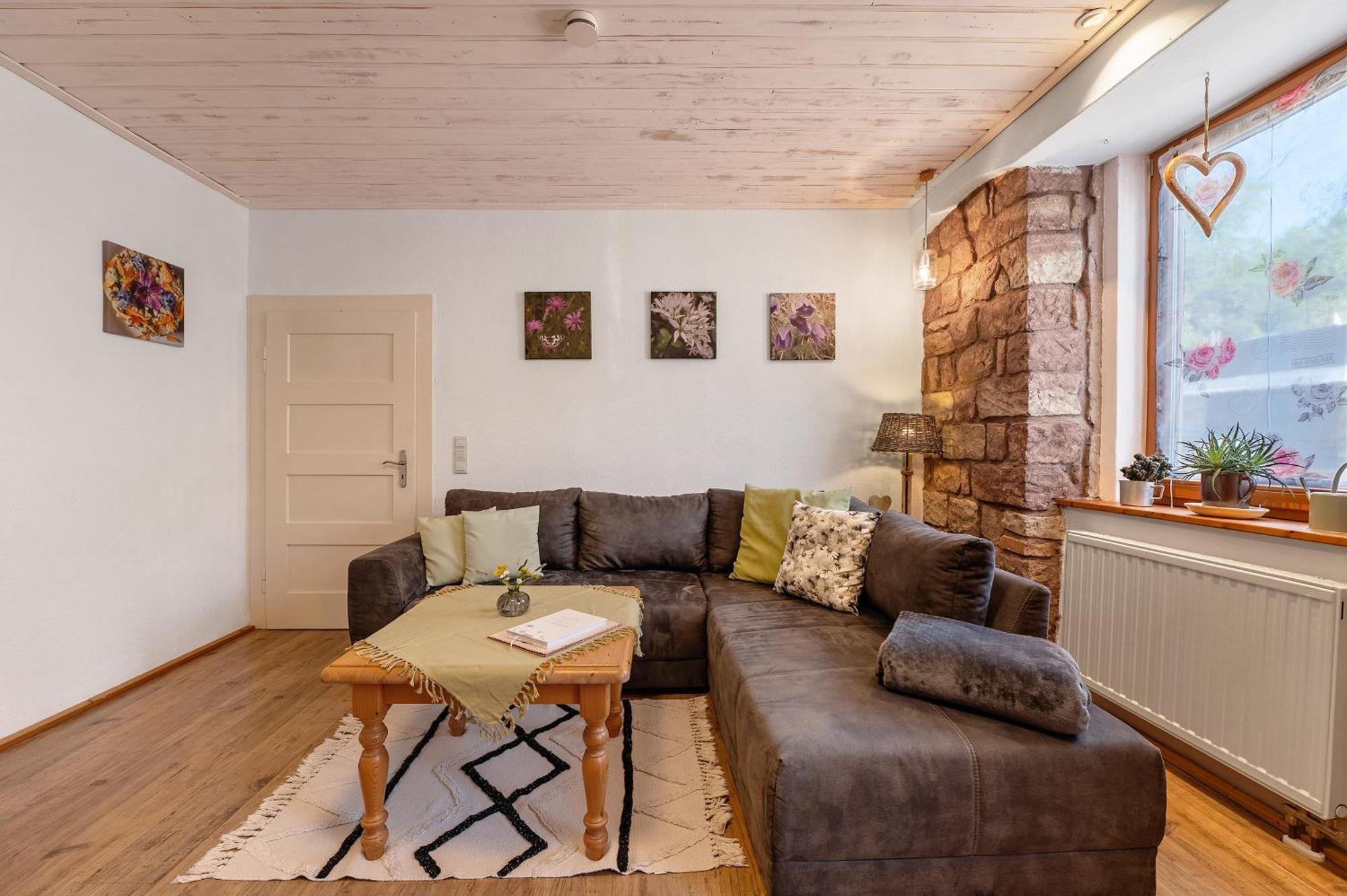 Ferienwohnung Im VitalArt Naturgarten Zweibrücken Exterior foto